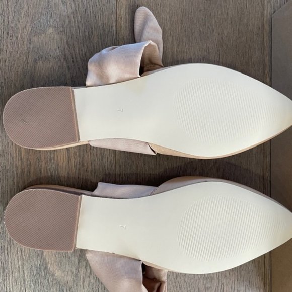 Matisse Calle Slip On Flat Pointed Toe Shoes | Colorway: Natural - Picture 4 of 5